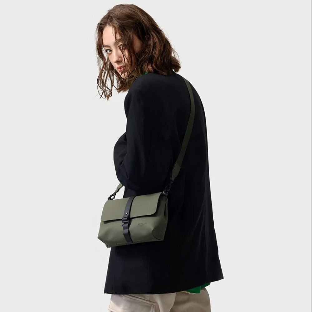 Picture of Gaston Luga SPLÄSH CROSSBODY BAG Premium Waterproof Eco Material Bag Compact Messenger Style Bag with Detachable Shoulder Strap As Clutch (Olive)